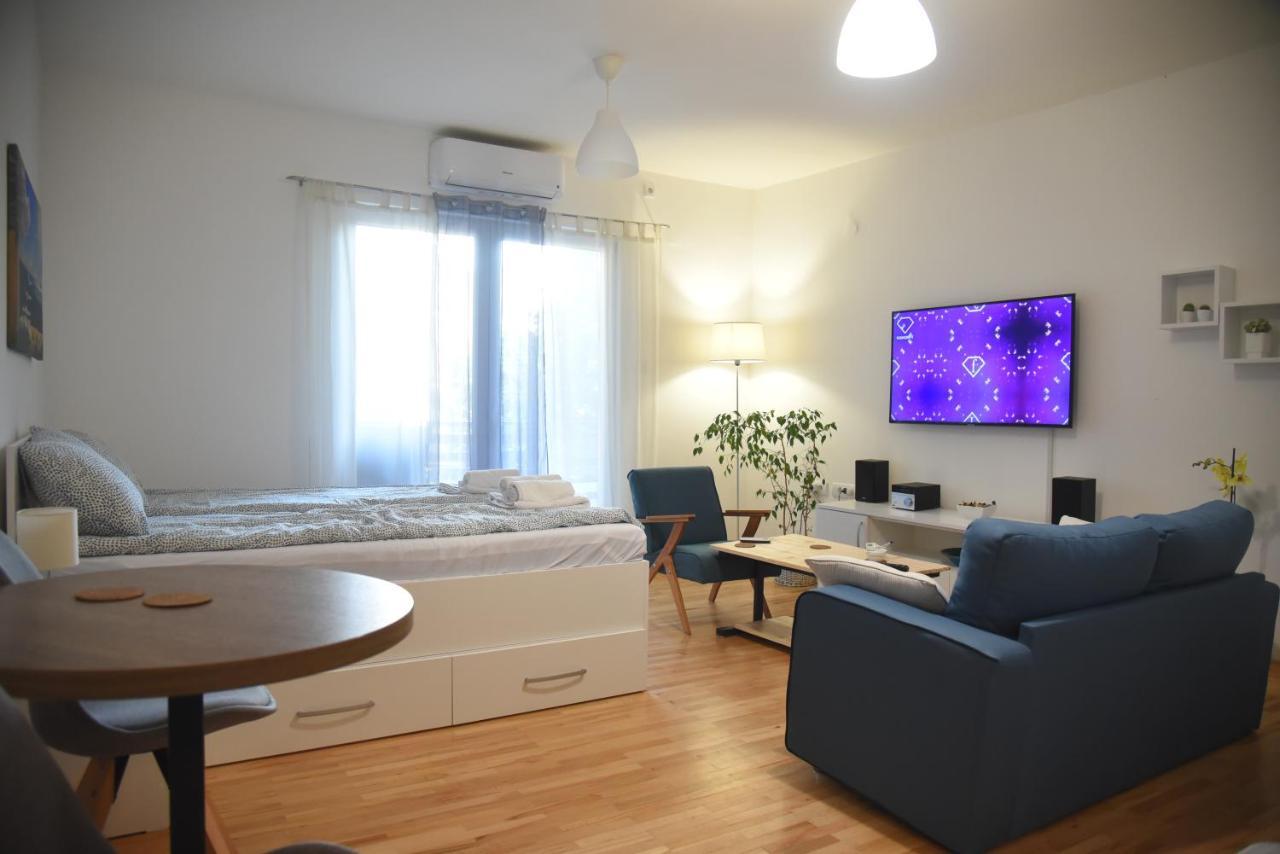 Ni Dekart Apartment מראה חיצוני תמונה